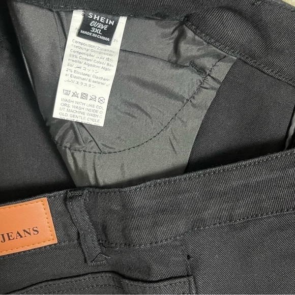 Women’s SHEIN Sexy Plus Size High Waisted Loose Fit Straight Leg Jeans Size 3XL - Picture 5 of 6